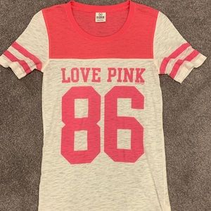 VS PINK T-shirt